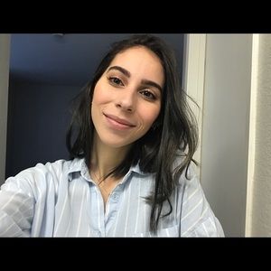 Meet your Posher, Mariana